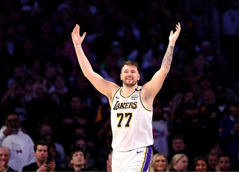 开云在线登陆入口-东契奇新星败北表现突出，德国队前途光明！再创辉煌时刻-开云在线登陆入口