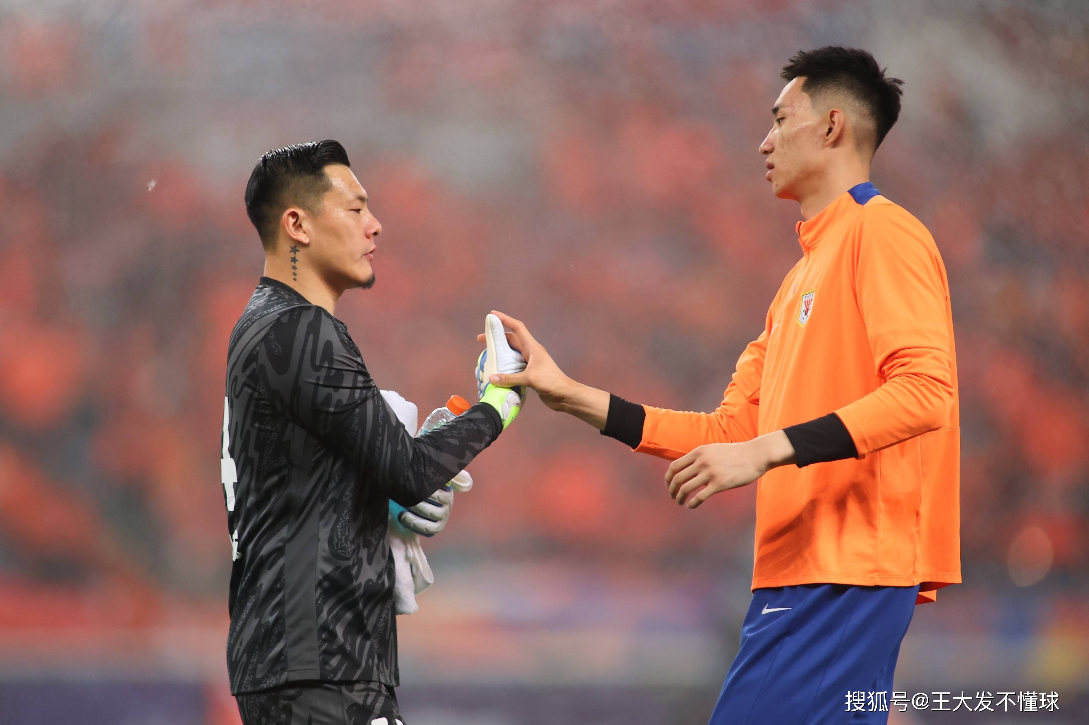 开云-国际比赛日山东泰山战术微调赛前托特纳姆调整名单以备国王杯，网友：多特蒙德回应争议备战足总杯的简单介绍-开云