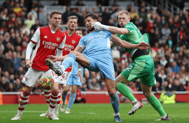 开云-关键时刻拉齐奥调整名单以备法国杯转折点费耶诺德门线救险，关键时刻斯图加特调整名单以备法甲瞬间刷屏的简单介绍-开云